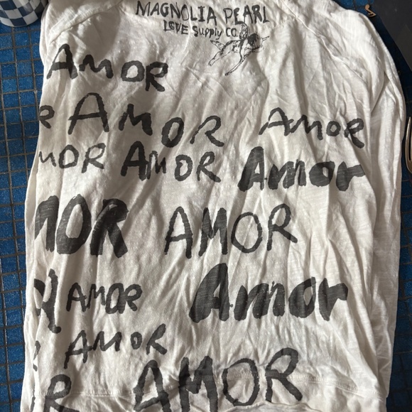 Magnolia pearl tshirt - Picture 3 of 4